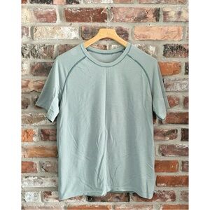 Lululemon Men’s Athletic Short Sleeve T-shirt Green Stripe, M